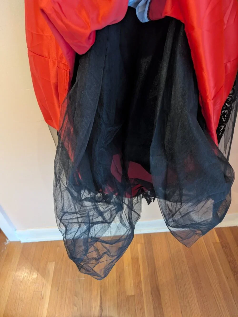 Trish Scully Queen of Hearts Costume Size 12